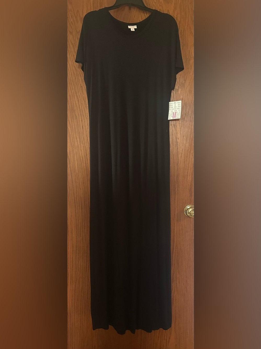 NWT. LuLaRoe Black Short-Sleeve Maria Maxi Dress size M.